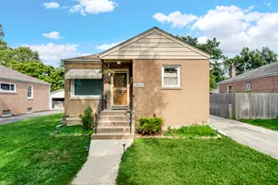 18513 Martin Ave, Homewood, IL 60430 - Photo 2