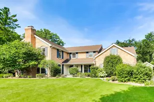2113 Middlefork Rd, Northfield, IL 60093 - Photo 2