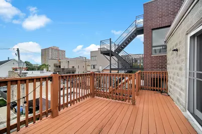 1214 W Ohio Street, Chicago, IL 60642 - Photo 32