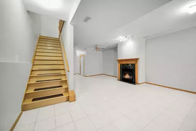 1214 W Ohio Street, Chicago, IL 60642 - Photo 10