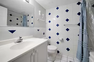 1214 W Ohio St, Chicago, IL 60642 - Photo 14