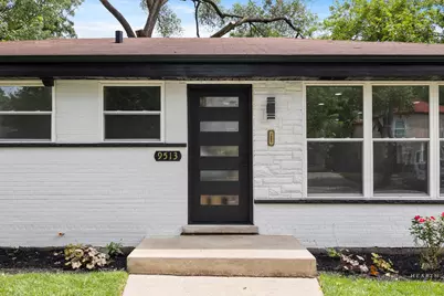9513 Lowell Avenue, Skokie, IL 60076 - Photo 4