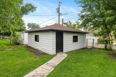 9513 Lowell Avenue, Skokie, IL 60076 - Photo 10