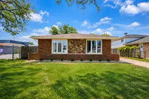 4811 W 121st Pl, Alsip, IL 60803 - Photo 1