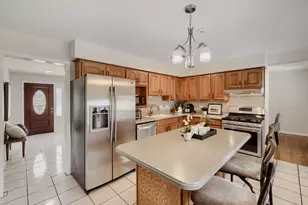 7209 Exner Rd, Darien, IL 60561 - Photo 10