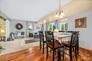 909 Four Seasons Blvd, Aurora, IL 60504 - Photo 8