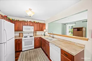 909 Four Seasons Blvd, Aurora, IL 60504 - Photo 12