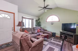 4 Dani Ct, Manteno, IL 60950 - Photo 4