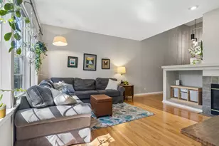 6064 Delaney Dr, Hoffman Estates, IL 60192 - Photo 10