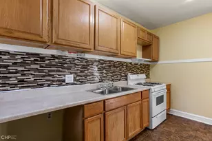 6728 N Bosworth Ave, Chicago, IL 60626 - Photo 8