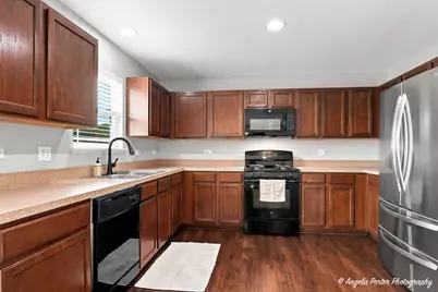 60 S Cornerstone Street, Volo, IL 60020 - Photo 10