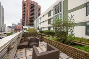 660 W Wayman St, Chicago, IL 60661 - Photo 24