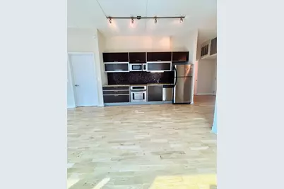 660 W Wayman Street #204, Chicago, IL 60661 - Photo 4