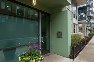 660 W Wayman St, Chicago, IL 60661 - Photo 2