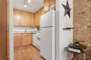 639 W Wellington Ave, Chicago, IL 60657 - Photo 4