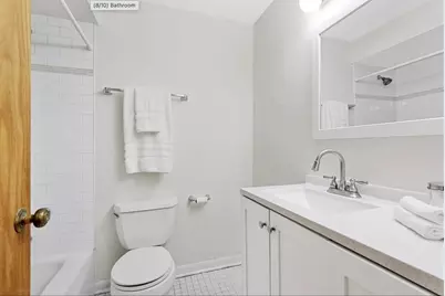 639 W Wellington Avenue #4, Chicago, IL 60657 - Photo 10