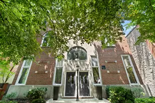 1050 W Webster Ave, Chicago, IL 60614 - Photo 1