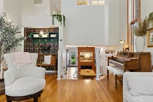 1050 W Webster Ave, Chicago, IL 60614 - Photo 10