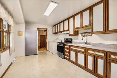 704 E 4th Street, Streator, IL 61364 - Photo 10