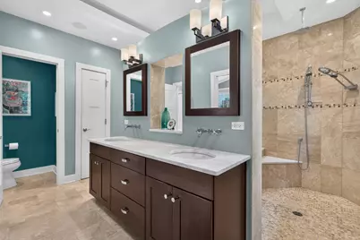6421 Bentley Avenue, Willowbrook, IL 60527 - Photo 20