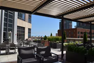 512 N McClurg Ct, Chicago, IL 60611 - Photo 24