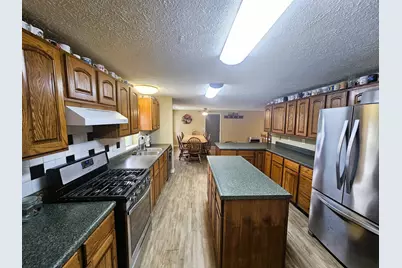 311 S Sycamore Street, Keenes, IL 62851 - Photo 10