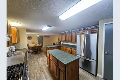 311 S Sycamore Street, Keenes, IL 62851 - Photo 12