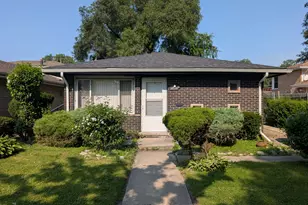 14226 S Marquette Ave, Burnham, IL 60633 - Photo 2