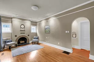 1105 W Green St, Champaign, IL 61821 - Photo 2