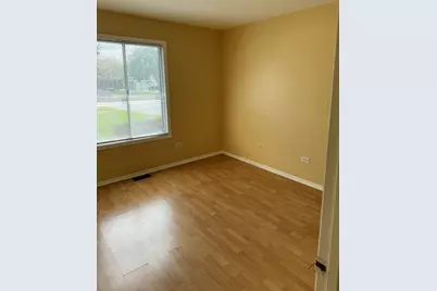 690 Cross Creek Dr Drive #AA, Roselle, IL 60172 - Photo 8