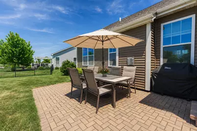 2331 Coventry Circle S, Sycamore, IL 60178 - Photo 36
