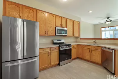669 Morris Court, Lakemoor, IL 60051 - Photo 8