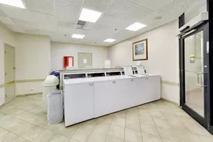 3660 N Lake Shore Dr, Chicago, IL 60613 - Photo 30