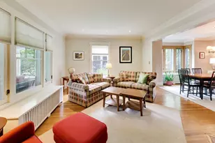 2624 Thayer St, Evanston, IL 60201 - Photo 4