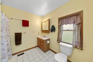 924 Suzy St, Sandwich, IL 60548 - Photo 18