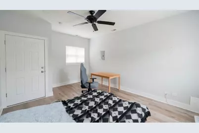 4006 N Bell Avenue #1, Chicago, IL 60618 - Photo 4