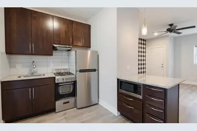 4006 N Bell Avenue #1, Chicago, IL 60618 - Photo 2