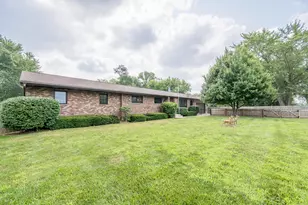 40657 N Cornell St, Beach Park, IL 60099 - Photo 2