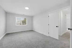2042 Windemere Cir, Schaumburg, IL 60194 - Photo 20