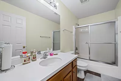126 Redmond Drive, Gilberts, IL 60136 - Photo 18