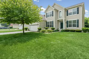 126 Redmond Dr, Gilberts, IL 60136 - Photo 1