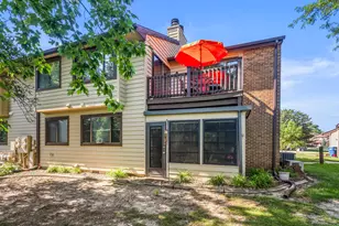 2104 Harbor Town Cir, Champaign, IL 61821 - Photo 4