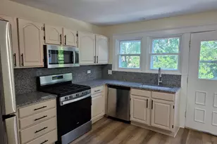 221 N Walnut St, Bensenville, IL 60106 - Photo 6