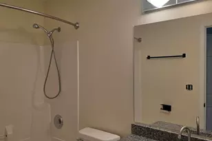 221 N Walnut St, Bensenville, IL 60106 - Photo 8