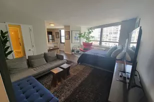 5701 N Sheridan Rd, Chicago, IL 60660 - Photo 2