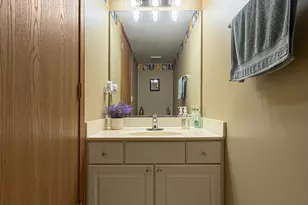 124 Periwinkle Ln, Bolingbrook, IL 60490 - Photo 10