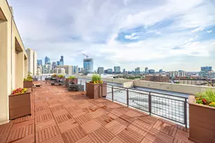 900 N Kingsbury St, Chicago, IL 60610 - Photo 32