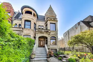 4553 S Ellis Ave, Chicago, IL 60653 - Photo 1