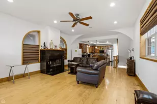 1435 W 16th St, Chicago, IL 60608 - Photo 4