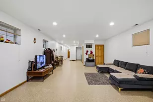 1435 W 16th St, Chicago, IL 60608 - Photo 20